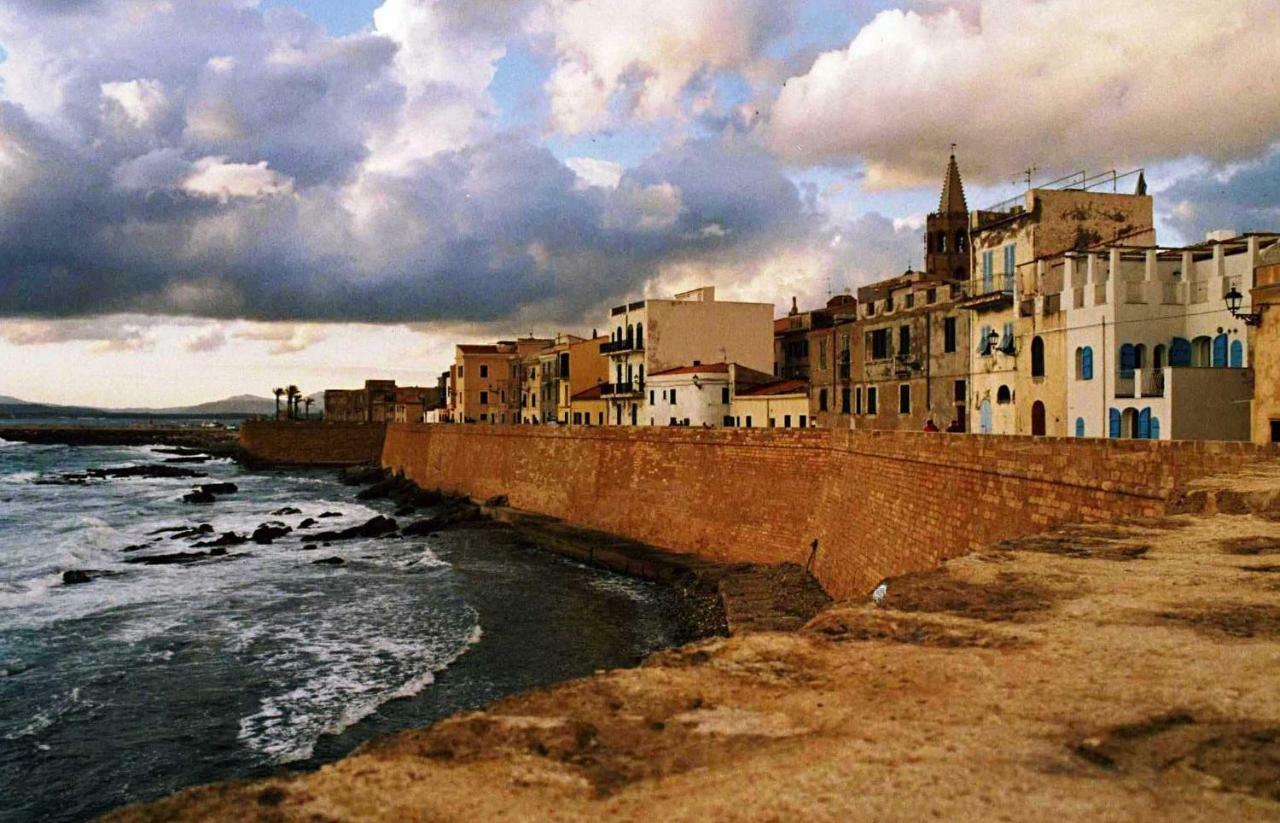 Light Blue Guest House Alghero Bagian luar foto